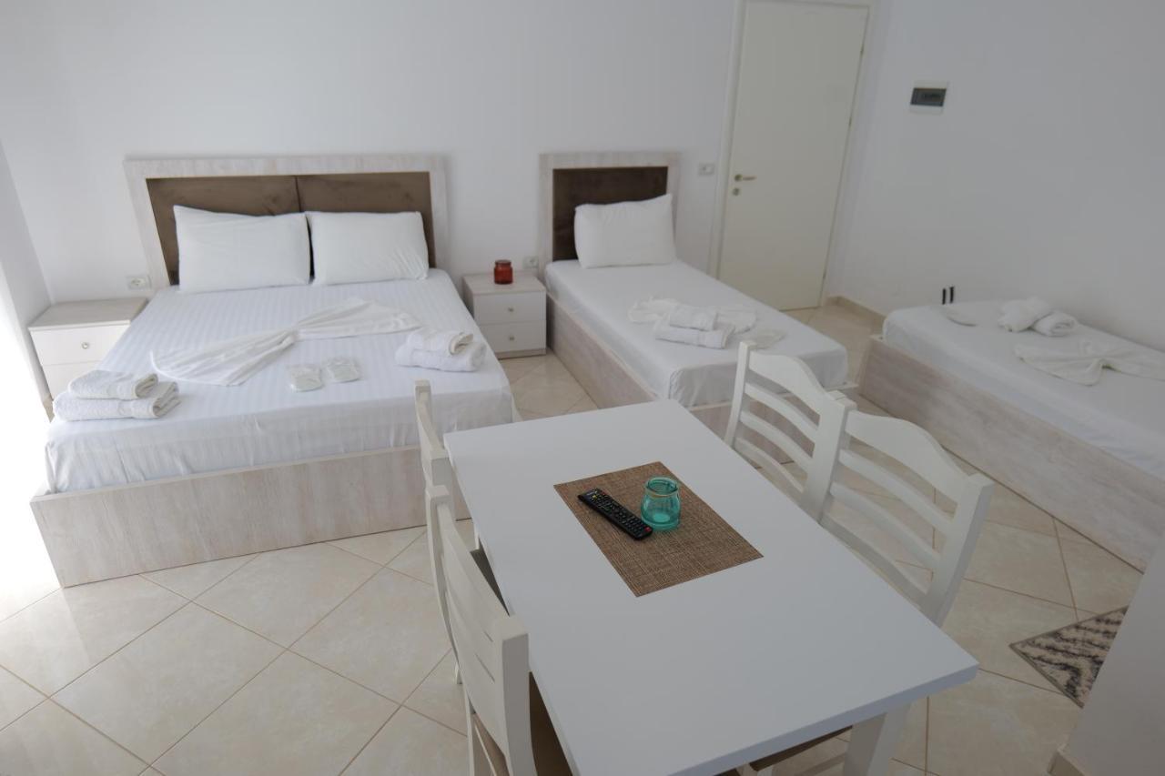 Hotel Seahorse Ksamil Exterior foto