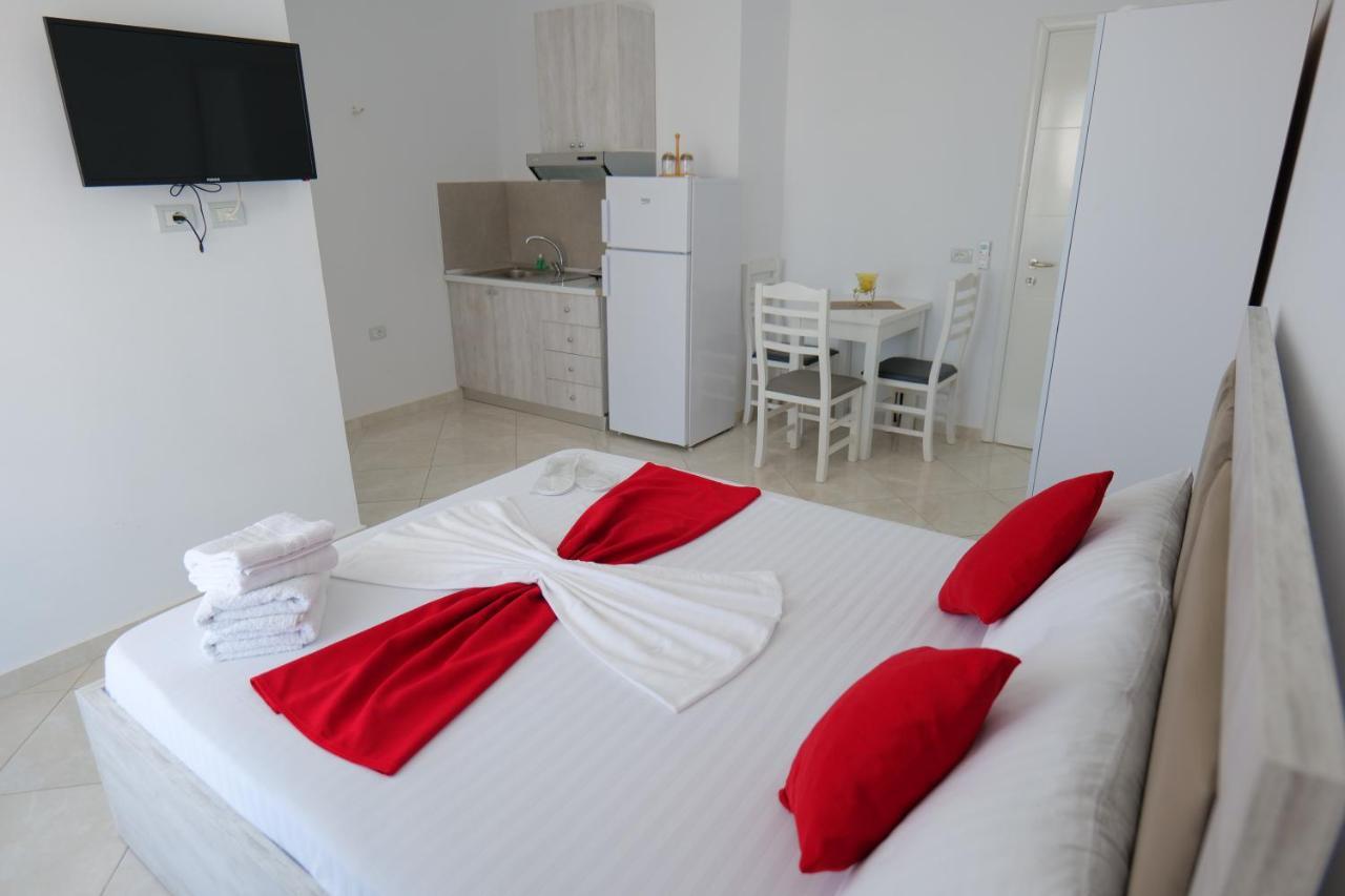 Hotel Seahorse Ksamil Exterior foto
