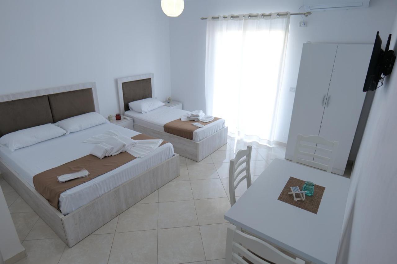 Hotel Seahorse Ksamil Exterior foto