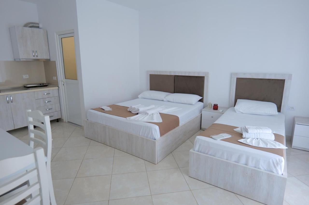 Hotel Seahorse Ksamil Exterior foto