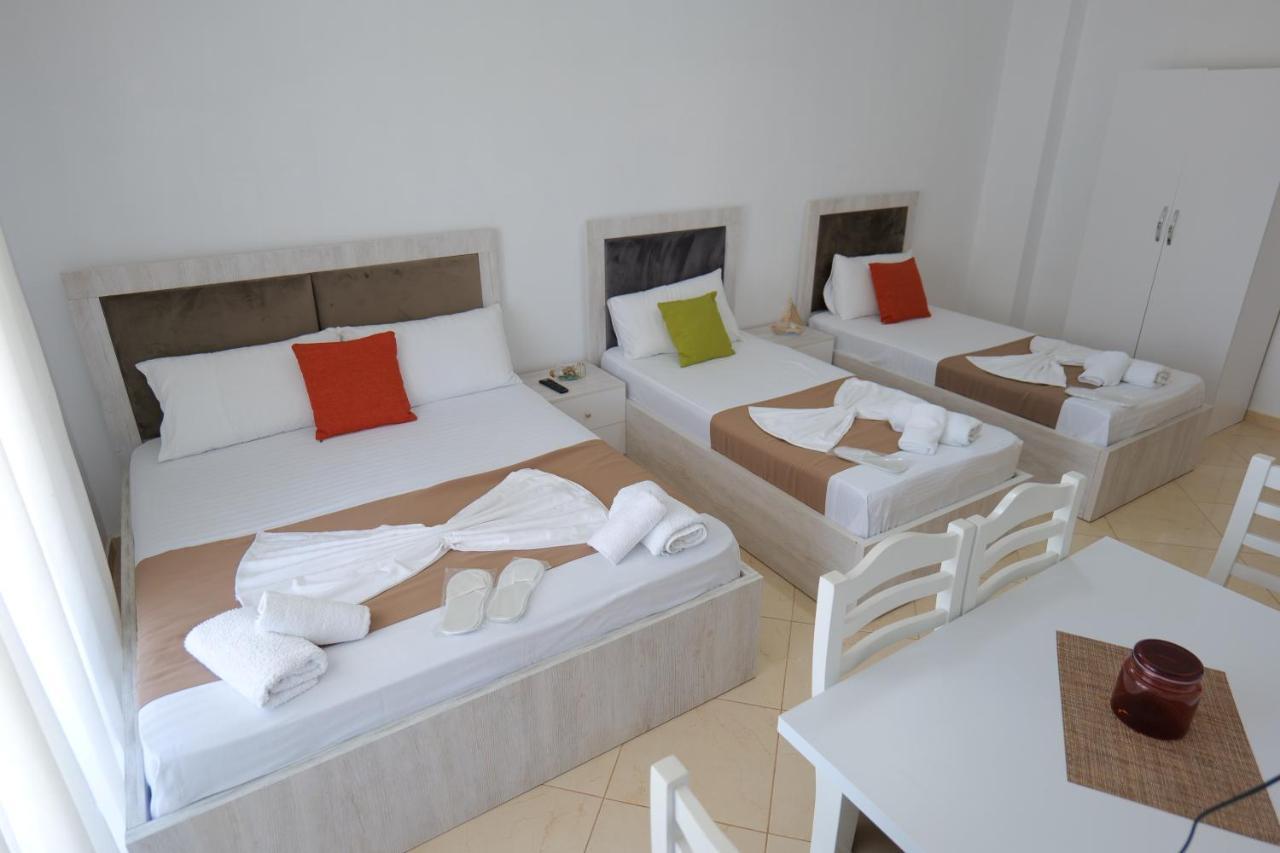Hotel Seahorse Ksamil Exterior foto